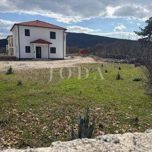 Moderna niskoenergetska kuća u Vrbniku – idealna za život ili investiciju