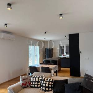 Moderna niskoenergetska kuća u Vrbniku – idealna za život ili investiciju