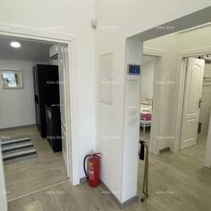 Moderna, rustikalna kamena vila s bazenom, Poreč!