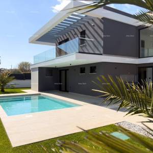 Moderna Vila 100m od mora!