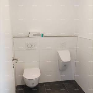 Moderna vila za odmor u zatvorenom kompleksu sa vilama na samoj obali mora.