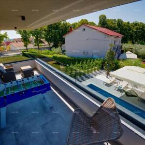 Moderna villa s bazenom i saunom, Marčana!