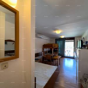 Rezervirano! Na prodaju apartman u Dugoj Uvali – blizina plaže!