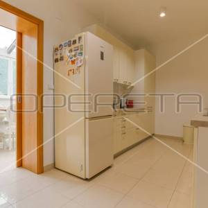 NAJAM, KUĆA, SAMOBOR- PERIVOJ, 200m2+ okućnica
Iznajmljuje se kuća, dvojni objek