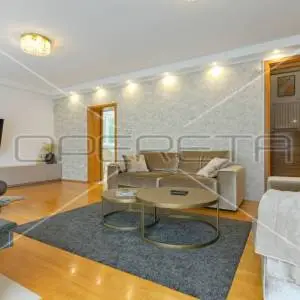 NAJAM, KUĆA, SAMOBOR- PERIVOJ, 200m2+ okućnica
Iznajmljuje se kuća, dvojni objek