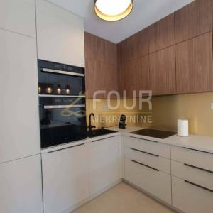 Najam, Opatija, 2s+db, 59m2, pogled na more