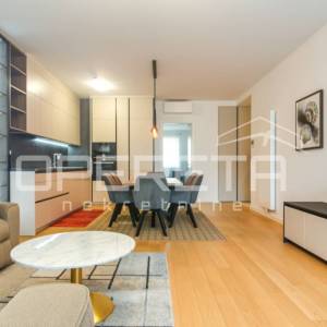 Najam, Stan, Donje Svetice, Charlesa Darwina, 4s, 112m2