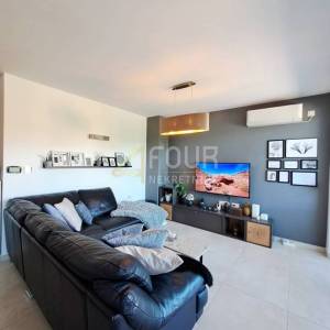 Najam, Viškovo, 2s+db, 57.50m2, terasa