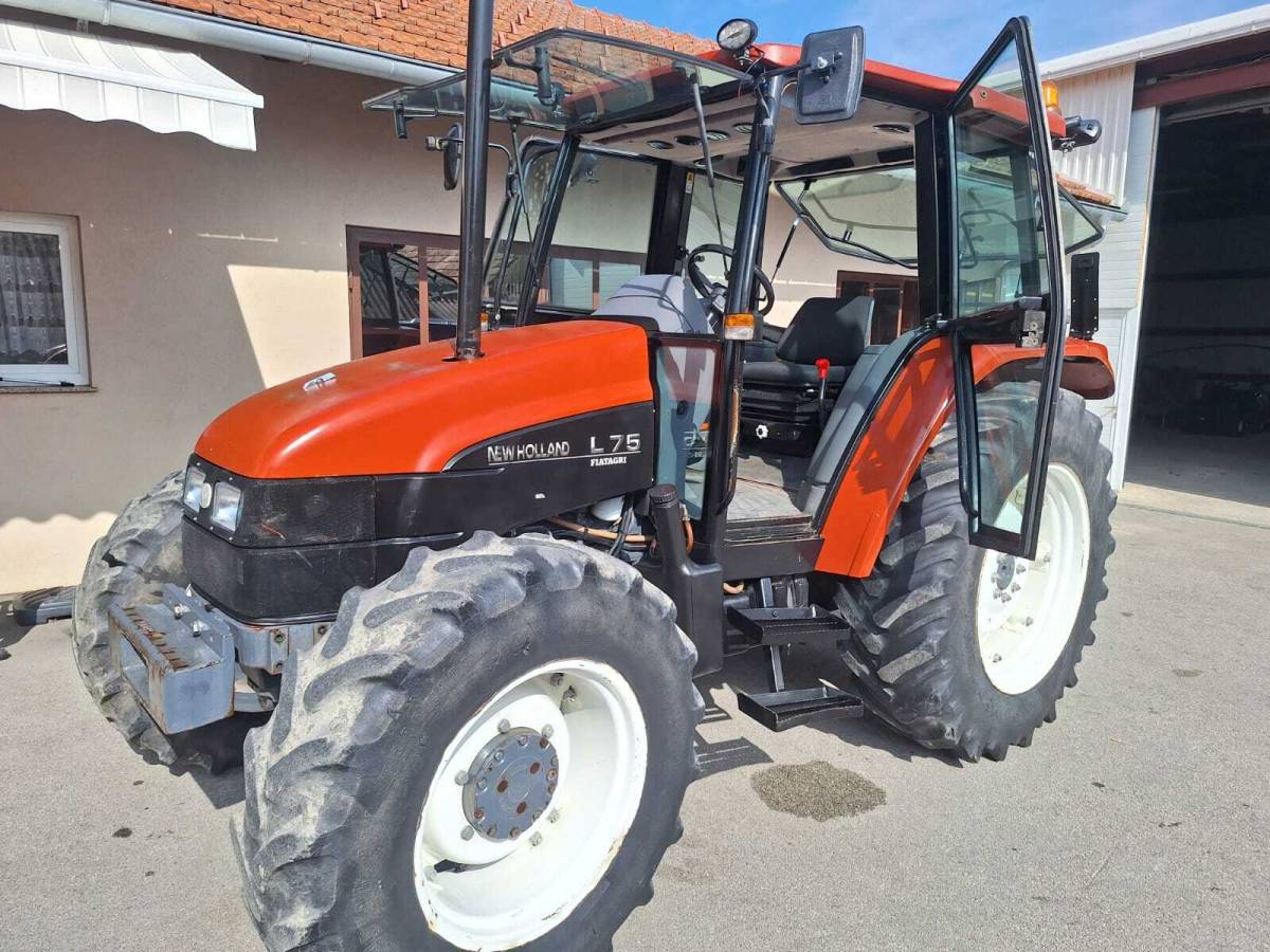 New Holland L75