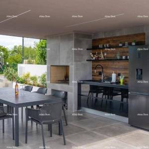 Nova, moderna kuća s bazenom. Blizina Svetog Lovreča.