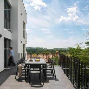 Nova, moderna kuća s bazenom. Blizina Svetog Lovreča.