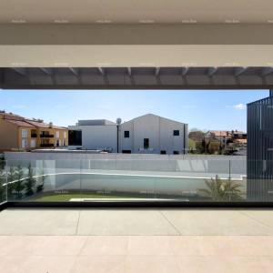 Nova moderna Vila blizu mora!