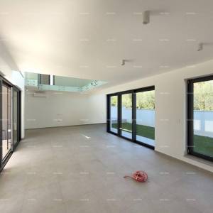 Nova moderna Vila blizu mora!