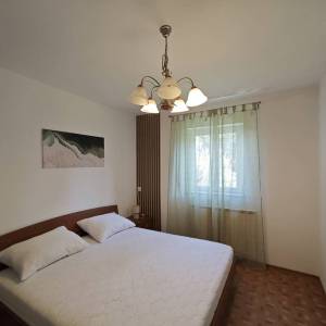 NOVI VINODOLSKI - Apartman sa zajedničkim bazenom i pogledom na more