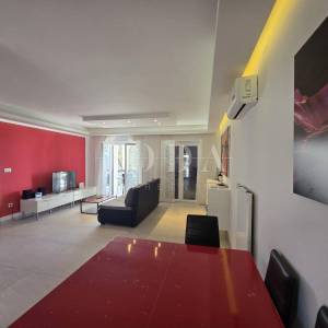 NOVI VINODOLSKI, samostojeća kuća sa dva stana