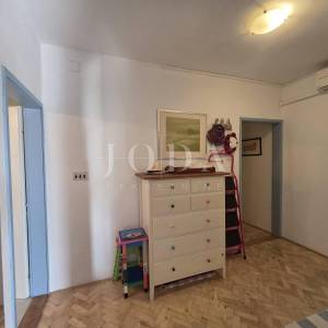 NOVI VINODOSLKI, stan sa okućnicom i garažom na odličnoj lokaciji