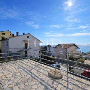 NOVI VINODOSLKI, stan sa okućnicom i garažom na odličnoj lokaciji