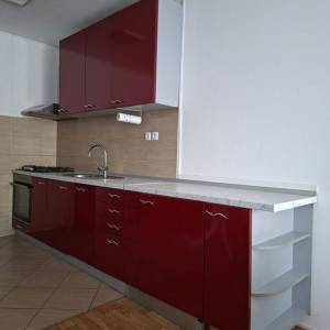 Novi Zagreb-Kamenarka, 2S stan 43m2+balkon, vanjsko parkirno mjesto