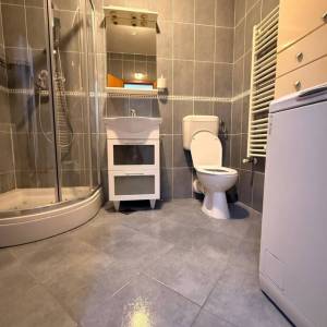 Novi Zagreb-Kamenarka, 2S stan 43m2+balkon, vanjsko parkirno mjesto