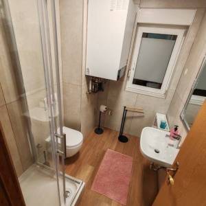 Novi Zagreb, Savski gaj, 4-sob. stan u kući, namješten i opremljen