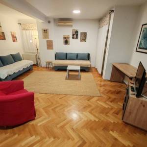 Novi Zagreb, Savski gaj, 4-sob. stan u kući, namješten i opremljen