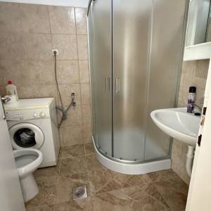 Novi Zagreb-Savski gaj, novoadaptiran 3S stan s balkonom, 4.kat/lift