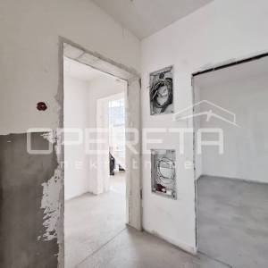 Kaštel Kambelovac – novogradnja s vrtom, idealno za investiciju