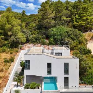 Novoizgrađena dizajnerska vila s bazenom, Brna, otok Korčula