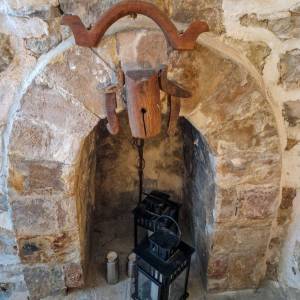 Obnovljena kamena kuća u Pitvama