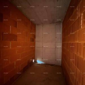 Odlična lokacija. Pula Valmade