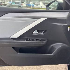 Opel Astra ELEGANCE F12 XHT AT8 - 3 godine jamstva