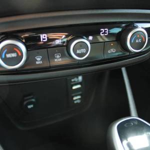 Opel Crossland 1.2 Turbo AUTOMATIK *NAVIGACIJA*