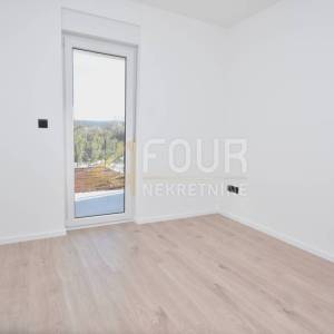 Otok Krk, Čižići, novogradnja, 2s+db, terasa + okućnica