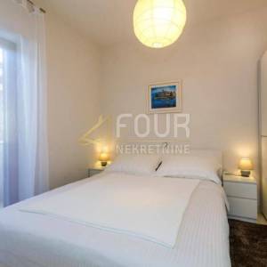 Otok Krk, Krk, penthouse 1. red do mora