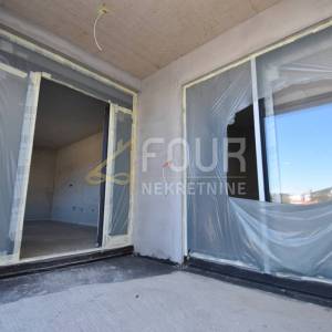 Otok Krk, Vrbnik, 52.60m2, 1s+db, lođa