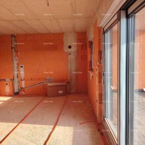 Penthaus s velikom terasom. Medulin.