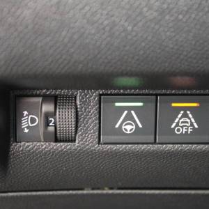 Peugeot 2008 1.2 AUTOMATIK Allure *LED, NAVIGACIJA, KAMERA*