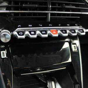 Peugeot 2008 1.2 AUTOMATIK Allure *LED, NAVIGACIJA, KAMERA*