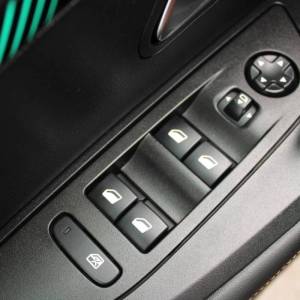 Peugeot 2008 1.2 AUTOMATIK Allure *LED, NAVIGACIJA, KAMERA*