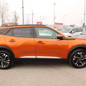 Peugeot 2008 1.2 AUTOMATIK Allure *LED, NAVIGACIJA, KAMERA*