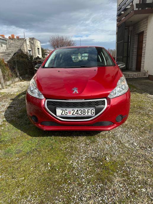 Peugeot 208 1,0 VTi 1. VLASNIK