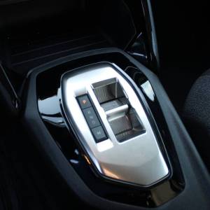 Peugeot 208 1.2 Puretech AUTOMATIK *NAVIGACIJA*