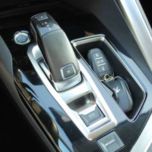 Peugeot 3008 1.2 Puretech AUTOMATIK Allure *LED, NAVIGACIJA, KAMERA*