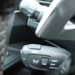 Peugeot 3008 PHEV 225 Allure AUTOMATIK *LED, NAVIGACIJA, KAMERA*