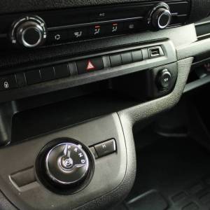 Peugeot Expert 2.0 HDi AUTOMATIK 180ks N1 - 6 sjedala