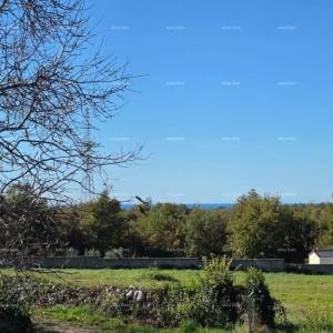 Pogled na more!! Prodaja zemljišta s  građevinskom dozvolom i projektom, okolica Vodnjana!