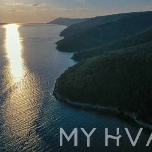 Poljoprivredno zemljište prvi red uz more – Zastražišće, Hvar