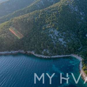 Poljoprivredno zemljište prvi red uz more – Zastražišće, Hvar