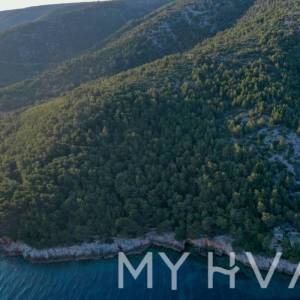 Poljoprivredno zemljište prvi red uz more – Zastražišće, Hvar