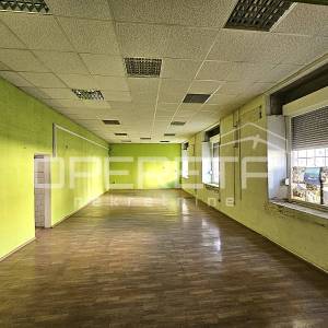 Poslovni prostor na izuzetnoj lokaciji u centru Kaštel Gomilice,150m2